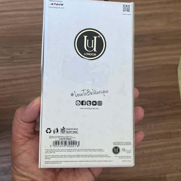 BN Unique London Iphone 7 Hard Shell Case - Picture 2 of 3